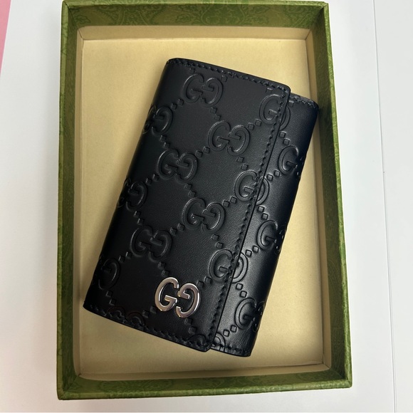 Gucci GUCCISSIMA Key holder case. Leather trifold Key Wallet. Black. Silver - Picture 7 of 8